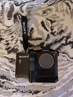 Sony a7 ii + batt. grip