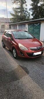Opel corsa 1.2 63 KW,benzín rok 2012.