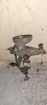 Mlynček na mäso,obrazy