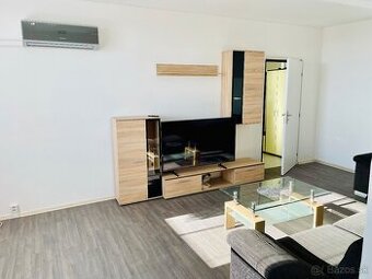 Veľký 2 izbový byt Michalovce - 1