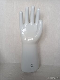 Industriálna porcelánová ruka