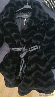 Kožuch značka FRACOMINA