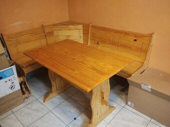 Drevená rohová jedálenská lavica stôl+stolicky