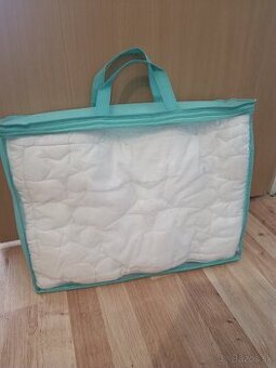 Paplón a vankúš do škôlky v prenosnej taške