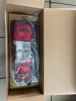 Svetlo Peugeot Rifter