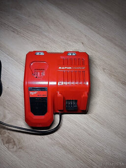 Predám Milwaukee nabíjačka M12-18 FC
