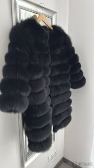 Kabát z polárnej líšky