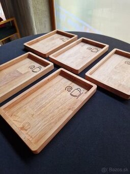 Predám nové drevené servírovacie tácky