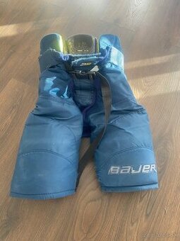 Hokejové nohavice Bauer + Suspenzor Bauer Core.