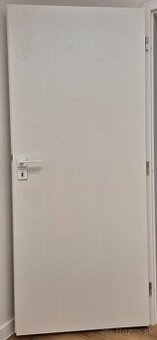 [P] Dvere a zarubne 80cm