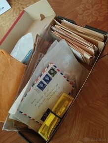 Krabica poštových známok
