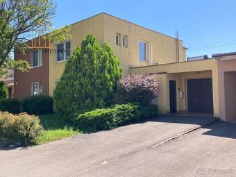 Nadštandardný RD s krytým bazénom a VIP vinnou pivnicou