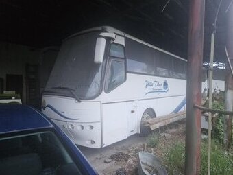 Predam autobus Bova Futura