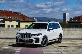 BMW X7 xDrive 40i mHEV A/T 333PS