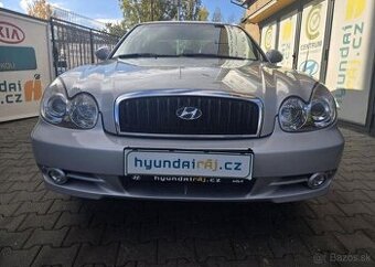 Hyundai Sonata 2.0-po kroupách,jinak TOP stav1