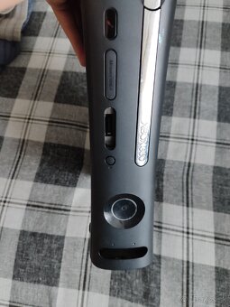 Predám Xbox 360 aj s hramy