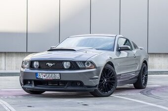 Ford Mustang Coupé 5.0 V8 / Automat / Po veľkom servise