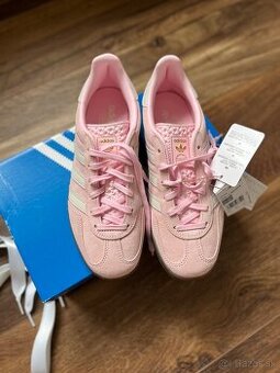 Adidas gazelle indoor w pink