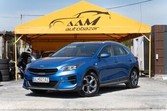 -V ZÁRUKE- Kia XCeed 1.4 T-GDi Silver -NEBÚRANÉ-