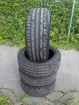 235/45 r17