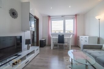 Na predaj kompletne zrekonštruovaný 3-izbový byt s balkónom