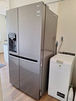 LG Americká chladnička s mrazničkou - ako nová