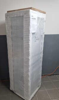 NOVA Chladnička AEG SKE818E9ZC