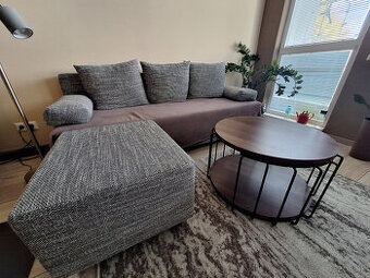 Predám rozkladaciu pohovku s taburetkou – ako nová