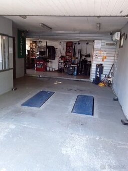 pomocník v pneuservise