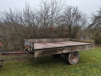 Vlečka za traktor vyklápač