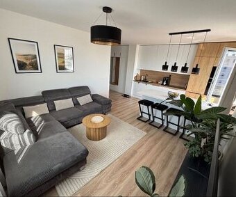 Na prenájom 3izbový byt s balkónom Ovocné sady, ulica Ivansk