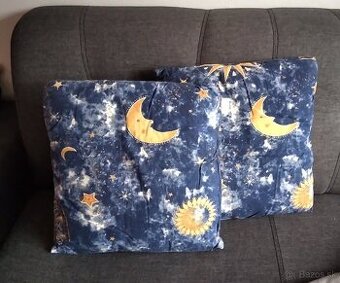 Vankúš na gauč mesiac hviezda ako nový