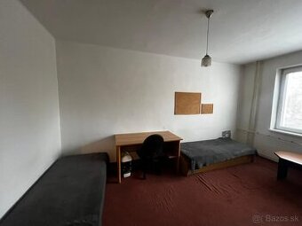 jedna izba v 2izb. byte