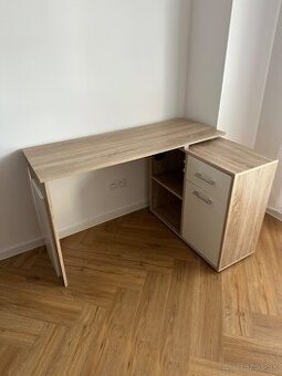 Pracovný stol v tvare L