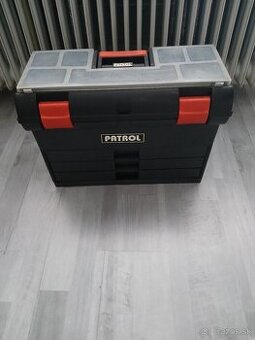 Predám použitý kufor PATROL.