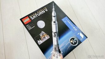 Predám LEGO 21309 - NASA Apollo Saturn V - má až 1 meter