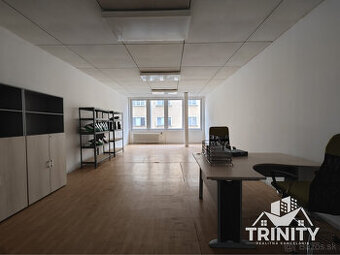 Na prenájom obchodný priestor v centre mesta Nové Zámky