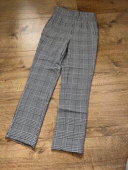 Vzorované látkové nohavice