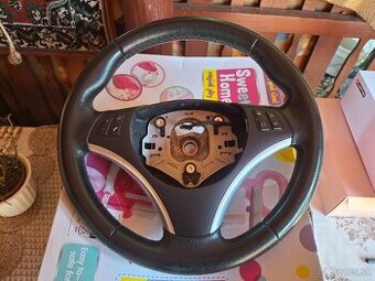 Volant BMW E90 E87 atd...