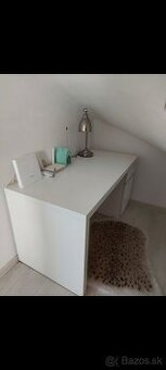 Písací stôl Malm, IKEA