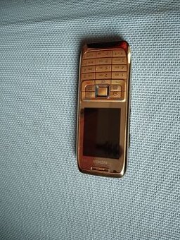 Zlata Nokia E51 - 1