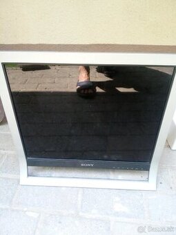 Darujem pc monitor