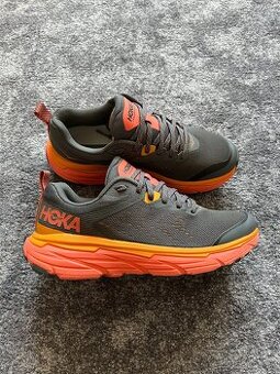 8x Dámské běžecké sportovní boty Hoka
