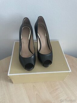 Guess kožené lodičky veľ. 36/ vd. 23,5cm