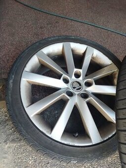 Originál disky Skoda Octavia3 plus gumy