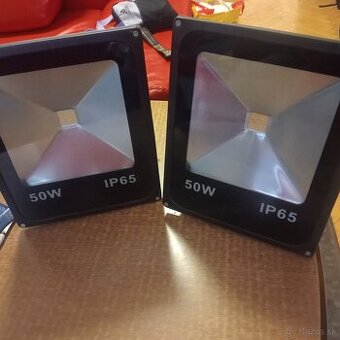 LED reflektory