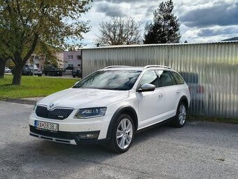 Škoda Octavia Scout 4x4 DSG s ťažným zariadením