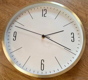 NÁSTENNÉ HODINY ZLATÉ