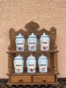 Malé koreničky s poličkou