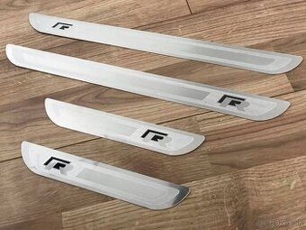 OCHRANNE DEKORACNE PRAHOVE LISTY